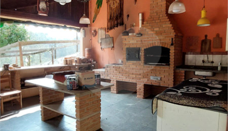 Sítio à venda com 2 quartos no Centro, Piracaia, SP