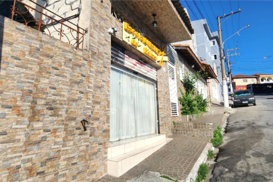 Casa Térrea à venda com 3 quartos, sendo 2 suítes, em Vila Medeiros, São Paulo, SP