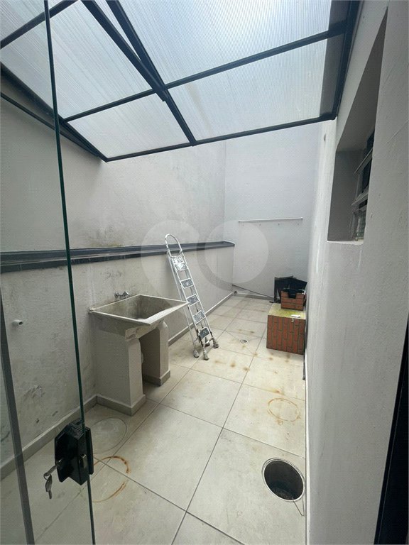 Sobrado à venda com 3 quartos, sendo 2 suítes,  em Vila Oliveira, Mogi das Cruzes, SP