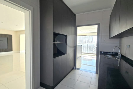 Apartamento à venda ou para alugar com 3 suítes em Chácara Santo Antônio, São Paulo, SP