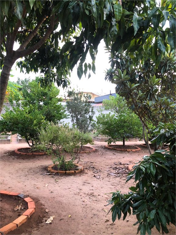 Casa à venda com 4 quartos, sendo 2 suítes,  no condomínio Acmti - Colinas do Mosteiro, Terras de Itaici e Recanto dos Pássaros, Indaiatuba - SP