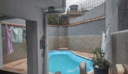 Sobrado à venda com 4 quartos, sendo 1 suíte,  em Jardim Catanduva, São Paulo, SP