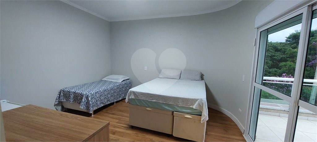 Casa para alugar com 4 quartos, sendo 3 suítes,  no condomínio Figueira Garden, Atibaia - SP