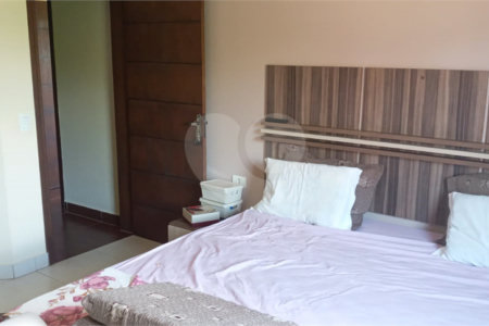 Chácara à venda com 3 quartos, sendo 2 suítes,  em Monterrey, Louveira, SP