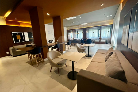Apartamento para venda em Moema Apartamento Av. Pavão