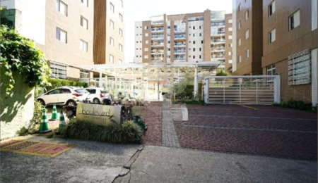 Apartamento à venda com 3 quartos, sendo 2 suítes,  em Cidade São Francisco, São Paulo, SP