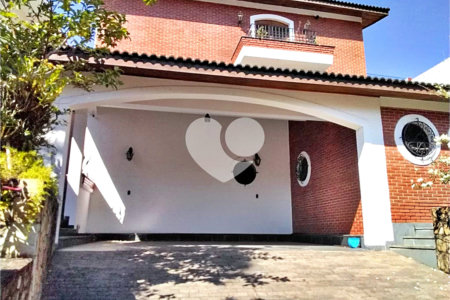Sobrado à venda com 4 quartos, sendo 2 suítes, em Jardim São Bento, São Paulo, SP
