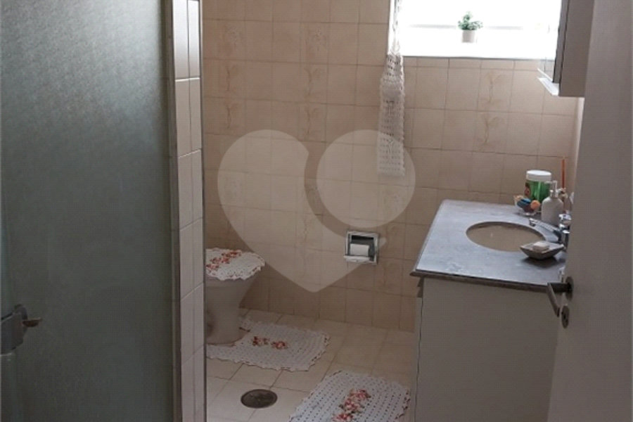 Sobrado à venda com 2 quartos em Tremembé, São Paulo, SP