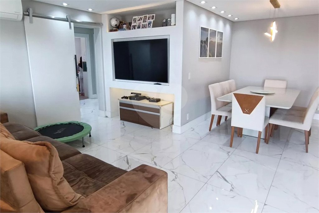 Apartamento à venda com 3 quartos, sendo 1 suíte,  em Jardim Vazani, São Paulo, SP