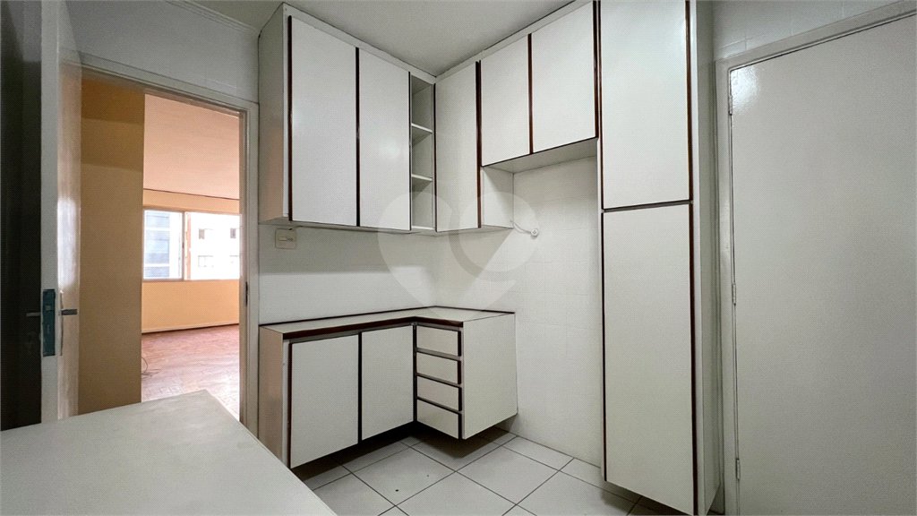 Apartamento à venda com 3 quartos, sendo 1 suíte, em Pinheiros, São Paulo, SP
