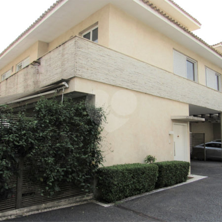 Casa à venda com 4 suítes no condomínio Dolce Villa, São Paulo - SP