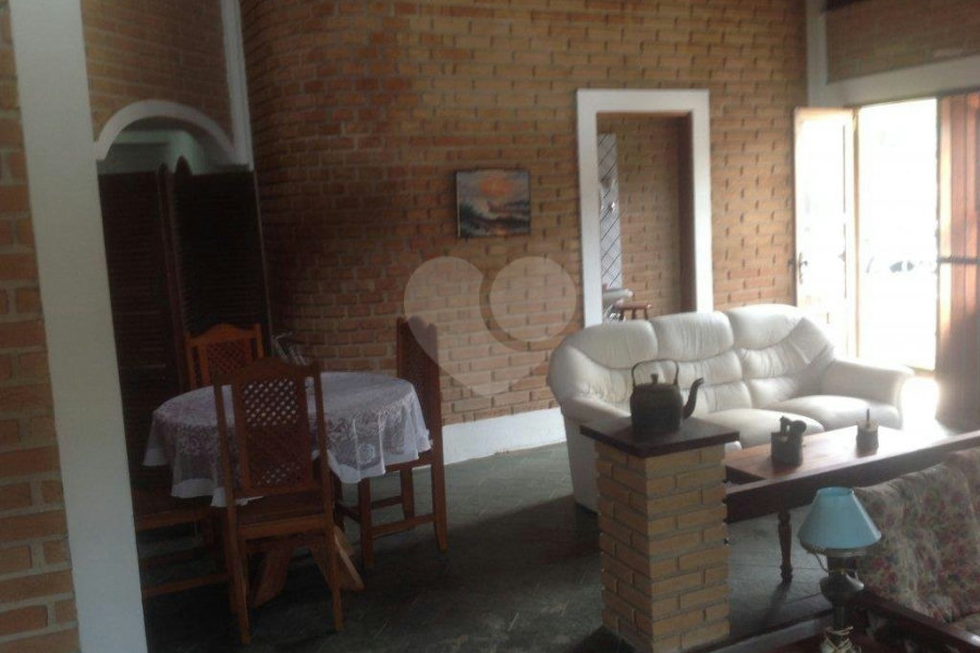 Casa à venda com 3 suítes no condomínio Morada do Mar, Caraguatatuba - SP