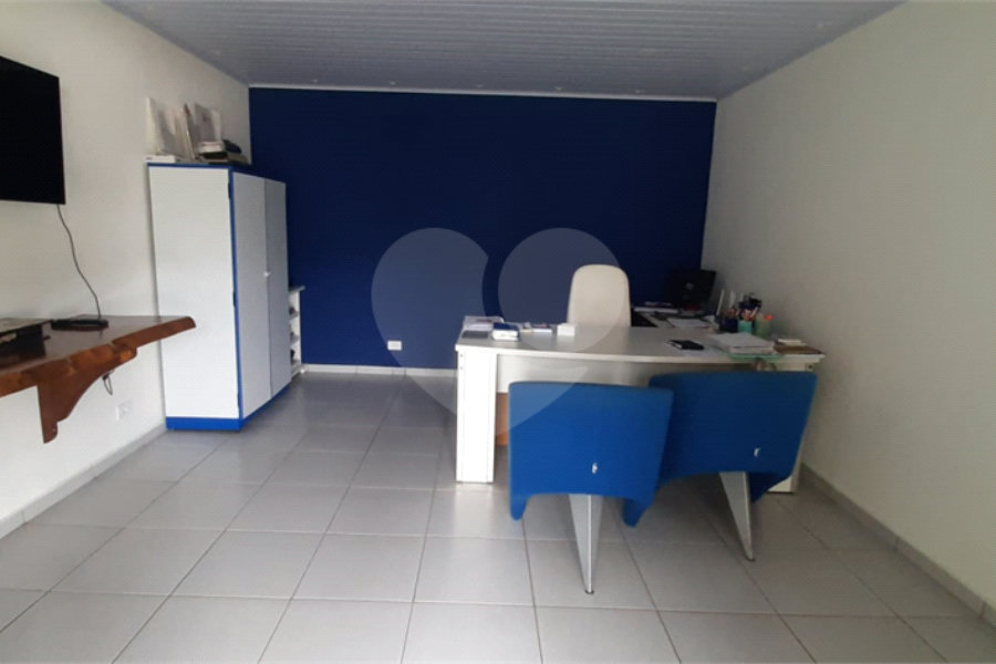 Casa Térrea à venda com 5 quartos, sendo 3 suítes, em Serra da Cantareira, Mairiporã, SP
