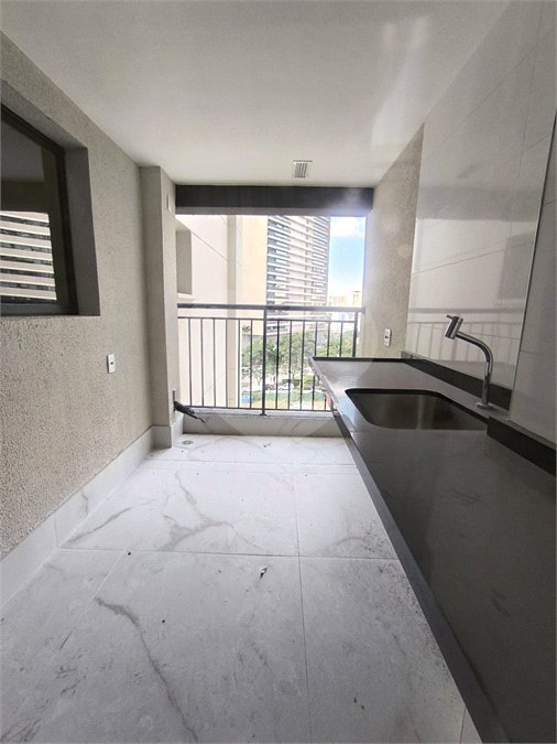 Apartamento à venda ou para alugar com 3 suítes em Água Branca, São Paulo, SP