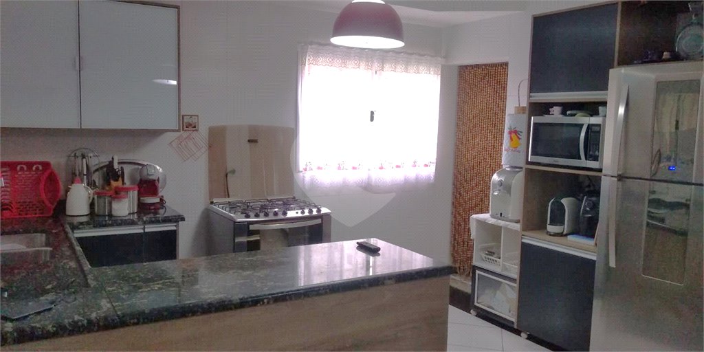 Sobrado à venda com 5 quartos, sendo 4 suítes, em Horto, São Paulo, SP