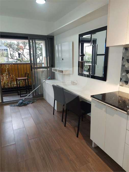 Apartamento para alugar com 1 suíte em Cerqueira César, São Paulo, SP