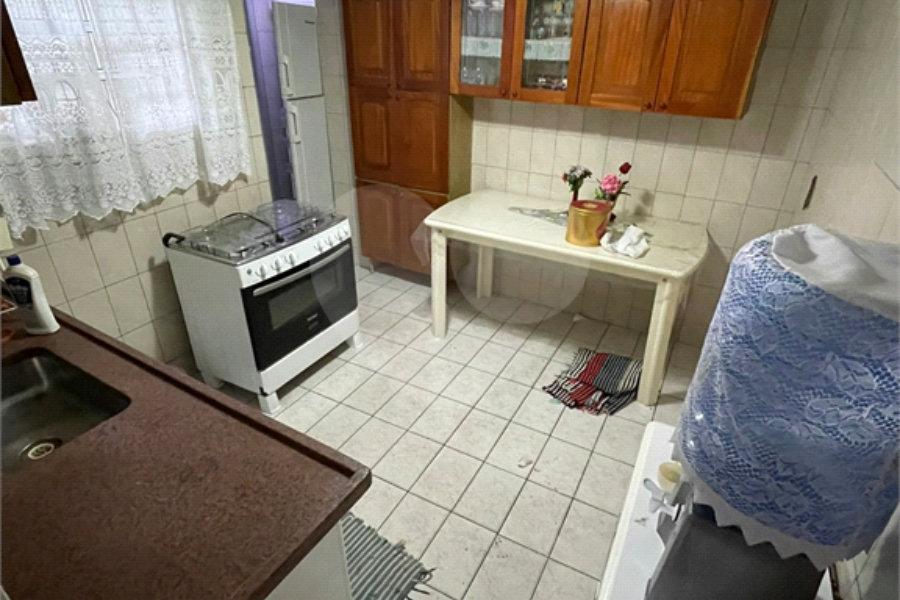 Casa Térrea à venda com 5 quartos em Vila Medeiros, São Paulo, SP