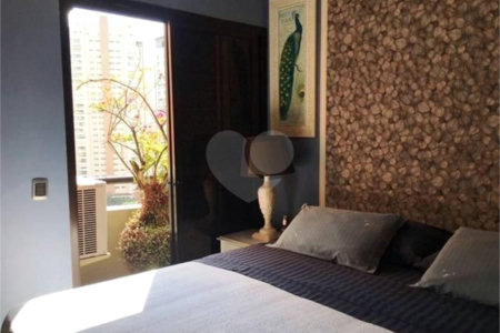 Cobertura à venda com 3 quartos, sendo 1 suíte,  em Vila Andrade, São Paulo, SP