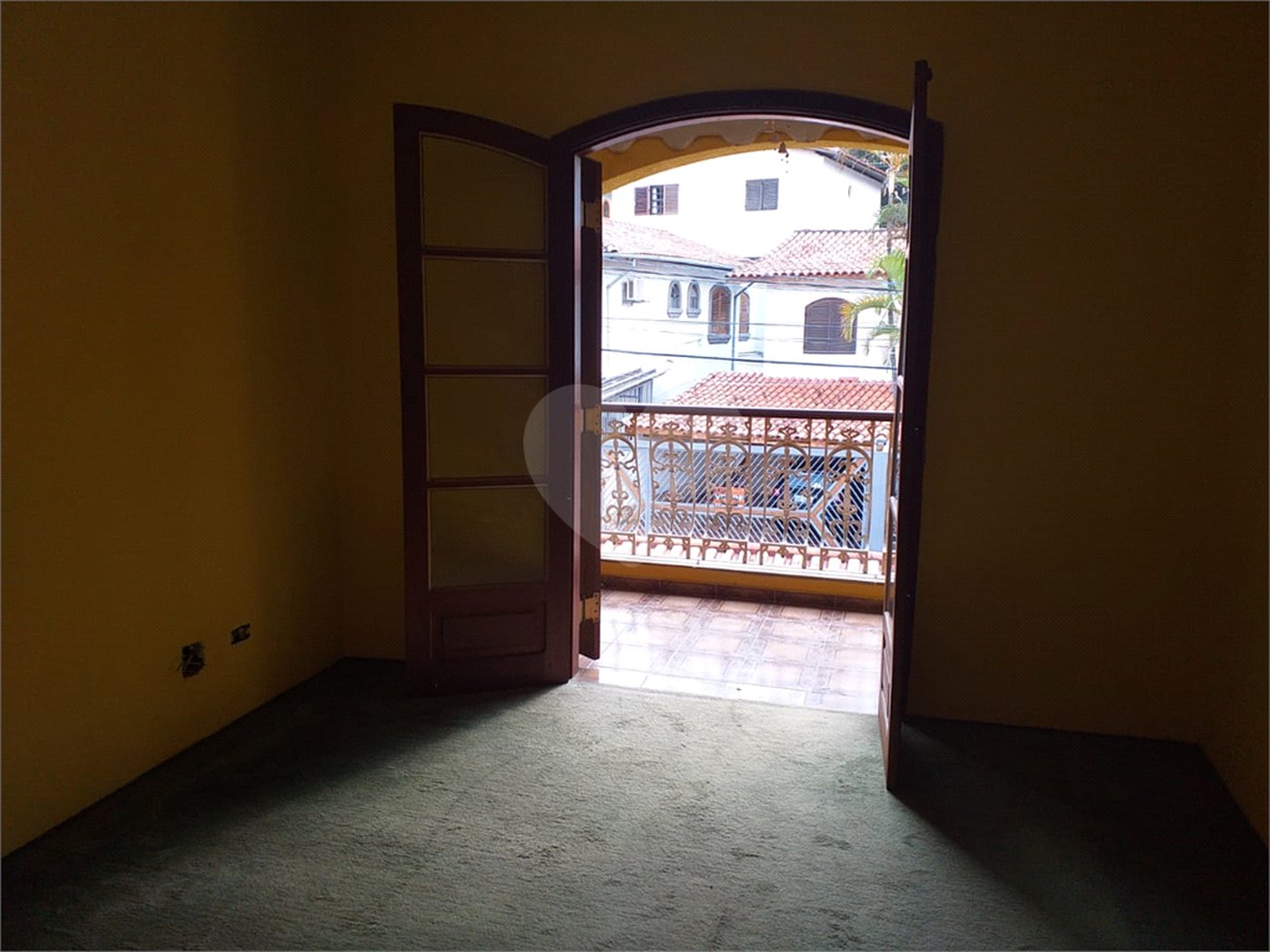 Sobrado à venda com 4 quartos, sendo 1 suíte, em Horto, São Paulo, SP