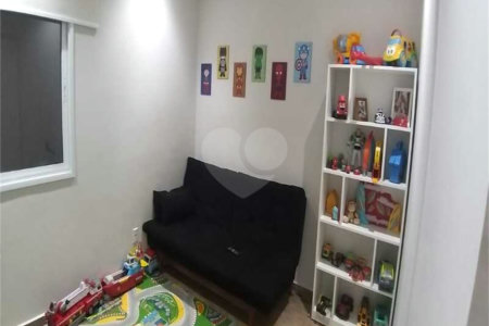 Casa à venda com 5 quartos, sendo 4 suítes, no condomínio Village Saint Charbel, Araçoiaba da Serra - SP