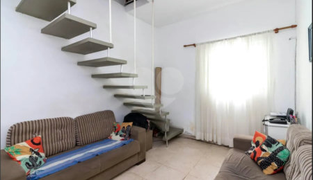 Sobrado à venda com 2 quartos, sendo 1 suíte,  em Chora Menino, São Paulo, SP