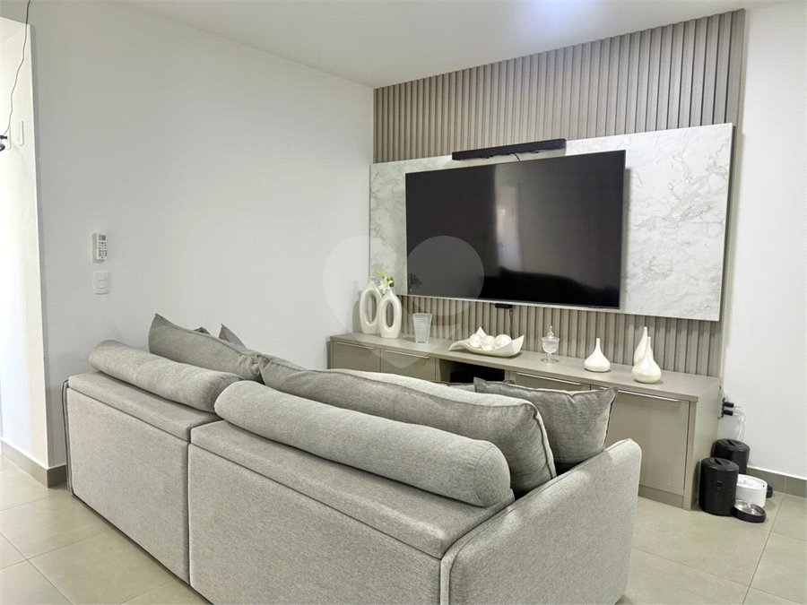 Apartamento à venda com 3 quartos, sendo 1 suíte, em Vila José Bonifácio, Araraquara, SP