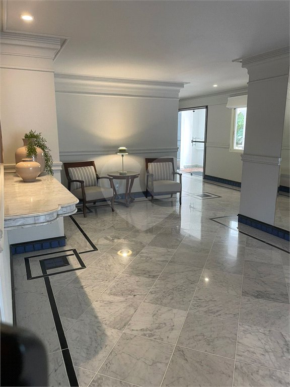 Apartamento para alugar com 3 quartos, sendo 1 suíte, em Indianópolis, São Paulo, SP