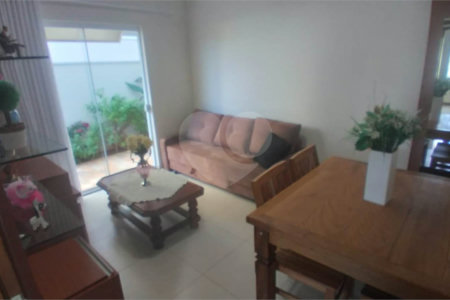 Casa à venda com 3 suítes no condomínio Damha III, São Carlos - SP