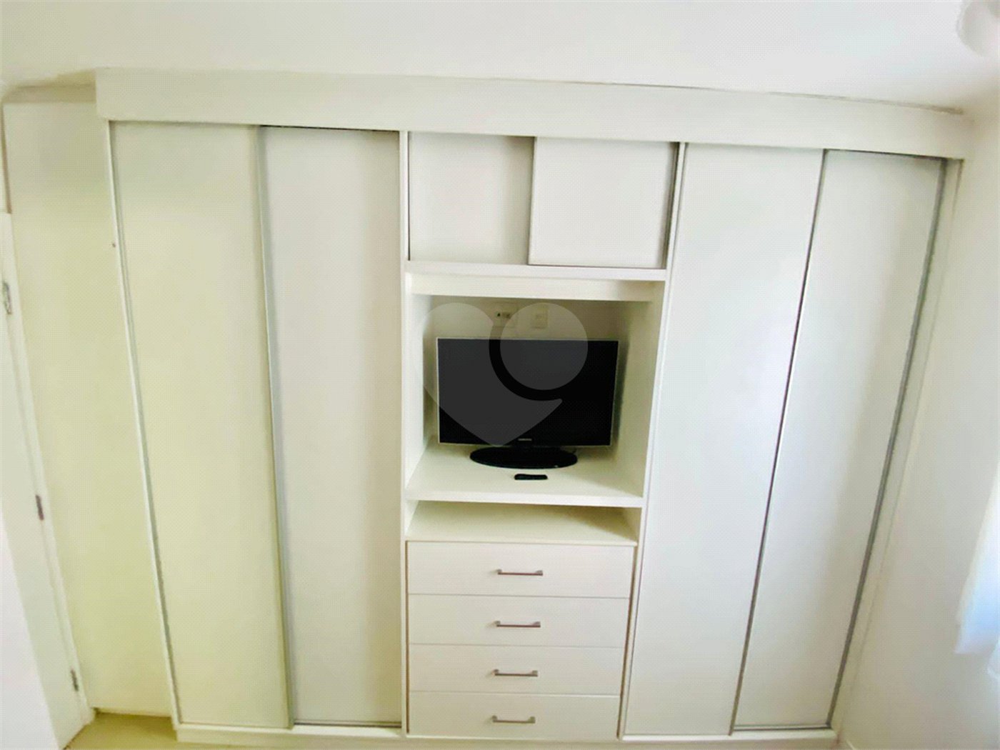 Apartamento à venda com 2 quartos, sendo 1 suíte,  em Água Branca, São Paulo, SP
