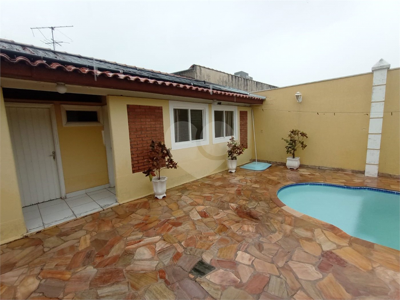 Casa à venda com 4 quartos, sendo 3 suítes,  no Centro, Itapetininga, SP