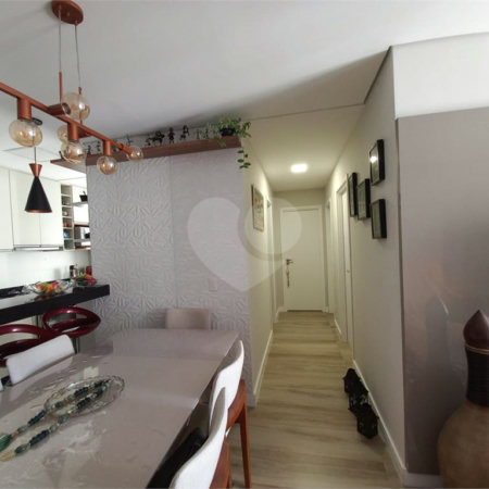 Apartamento à venda com 2 quartos, sendo 1 suíte,  em Jardim São Pedro, Mogi das Cruzes, SP