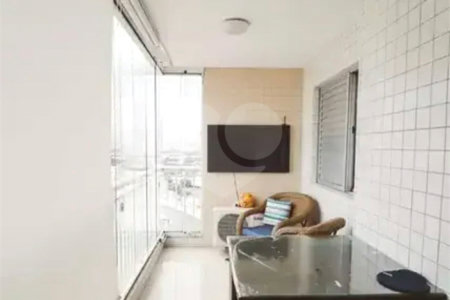 Apartamento à venda com 3 quartos, sendo 1 suíte, em Carandiru, São Paulo, SP