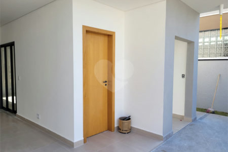 Casa à venda com 3 suítes no condomínio Floradas Paratey, São José dos Campos - SP
