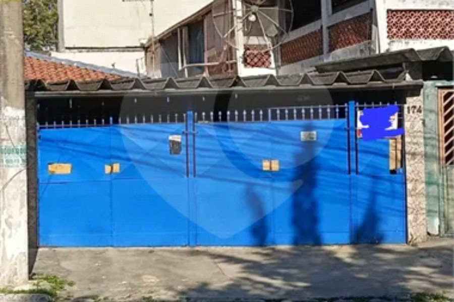Térrea 02 dormitórios, localização privilegiada. Próximo a tudo