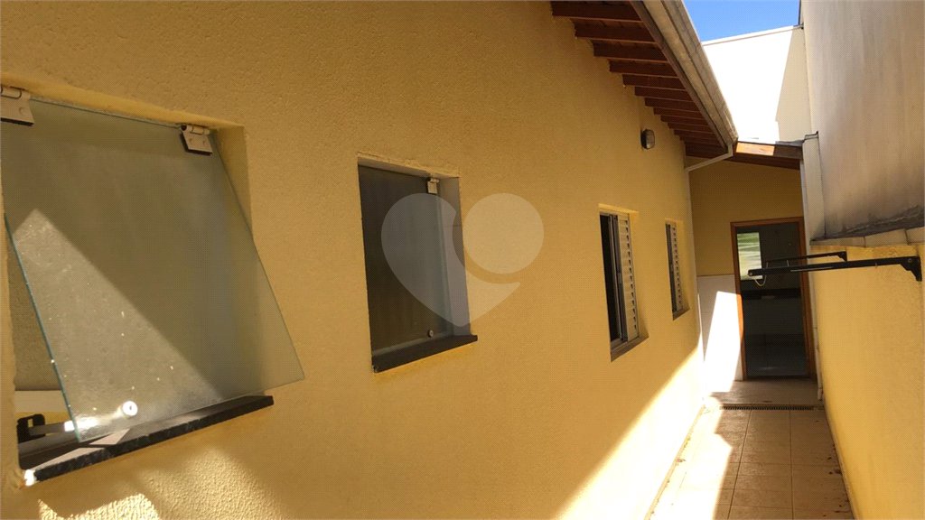 Casa à venda com 3 quartos, sendo 1 suíte, no condomínio Vista Verde, Indaiatuba - SP