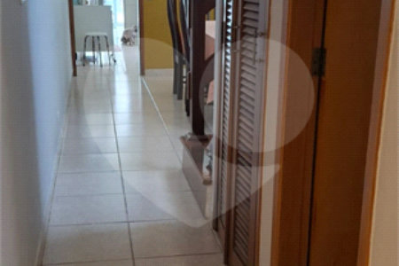 Sobrado à venda com 3 quartos, sendo 1 suíte,  em Jardim Ana Maria, São Paulo, SP