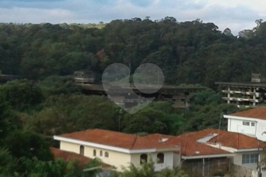 Sobrado à venda com 6 quartos, sendo 1 suíte, em Mandaqui, São Paulo, SP