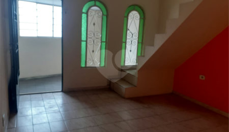 Sobrado à venda com 6 quartos, sendo 1 suíte,  em Jardim Las Vegas, Guarulhos, SP