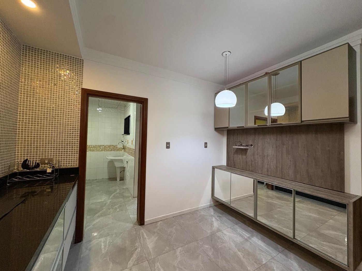 Apartamento com 3 dormitórios à venda, 145 m² por R$ 1.350.000,00 - Pompéia - Santos/SP
