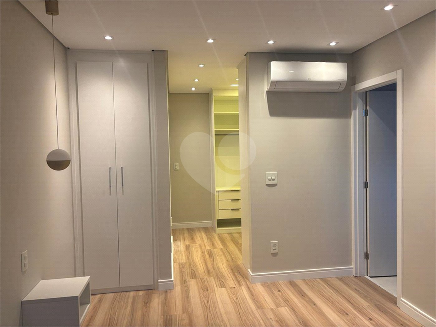 Sobrado à venda com 3 quartos, sendo 2 suítes, em Santana, São Paulo, SP