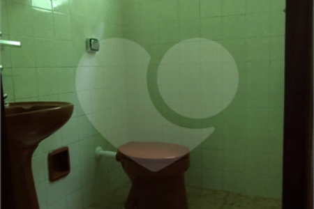 Sobrado à venda com 2 quartos em Jardim Itacolomi, São Paulo, SP