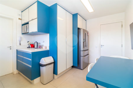 Apartamento à venda com 3 quartos, sendo 1 suíte,  em Alto da Boa Vista, São Paulo, SP