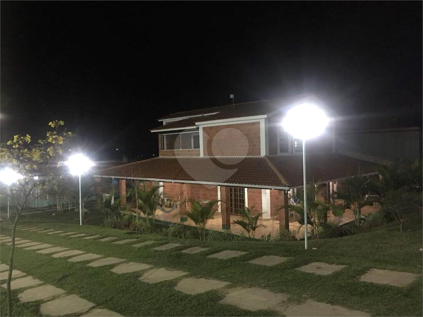 Chácara à venda com 3 quartos, sendo 1 suíte, no Centro, Araçoiaba da Serra, SP