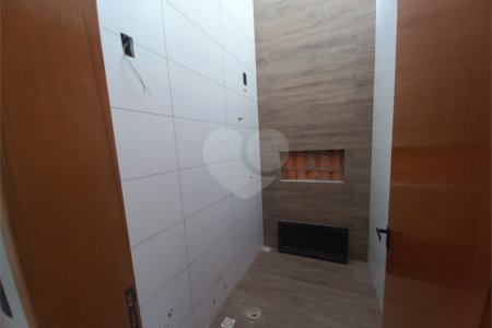 Casa à venda com 3 quartos, sendo 1 suíte, no condomínio Horto Florestal Villagio, Sorocaba - SP