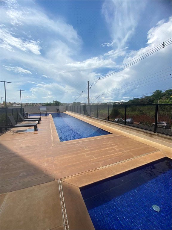 Apartamento à venda com 3 quartos, sendo 1 suíte,  em Vila Santana, Araraquara, SP
