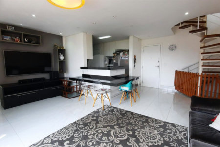 Apartamento à venda com 3 quartos, sendo 1 suíte, em Jardim Marajoara, São Paulo, SP