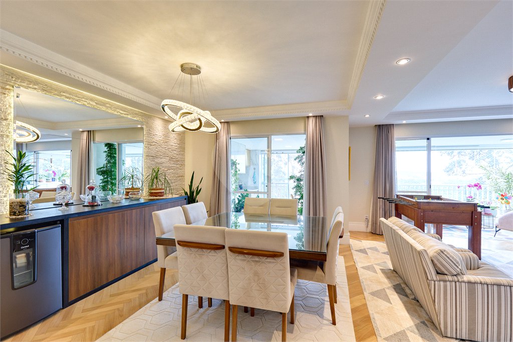 Apartamento à venda com 4 suítes em Jardim Marajoara, São Paulo, SP