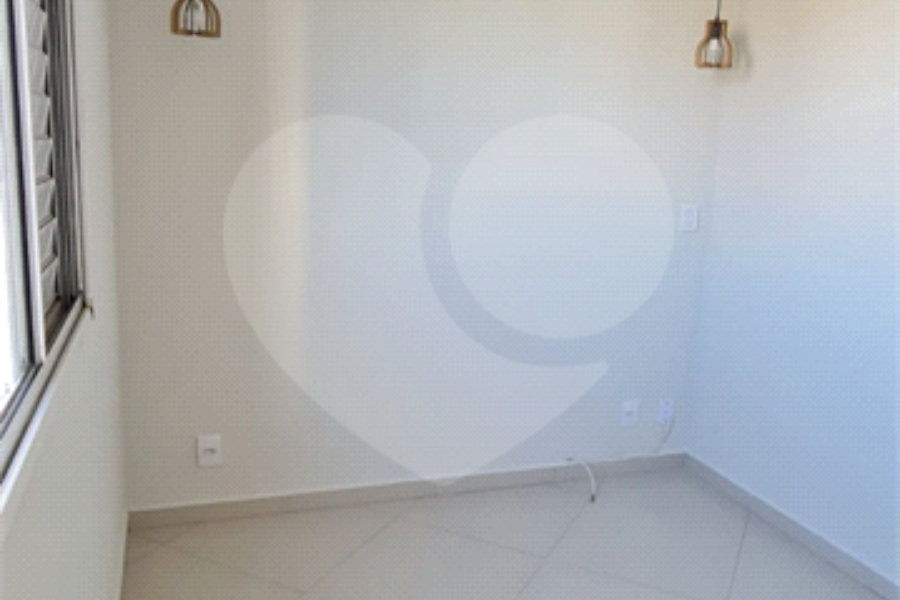 Apartamento à venda com 3 quartos em Vila Talarico, São Paulo, SP
