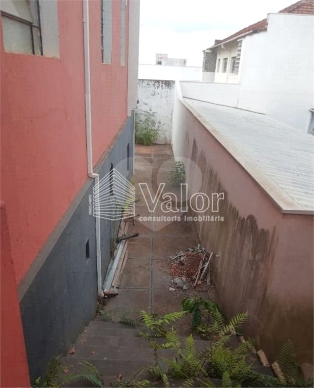 Casa Térrea com 2 dormitórios.