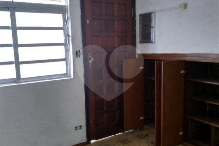 Casa à venda com 5 quartos, sendo 1 suíte, em Vila Fazzeoni, São Paulo, SP